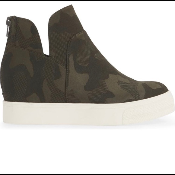 steve madden winnie sneaker bootie